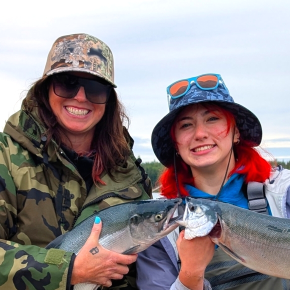 Meet your Posher, Gretchen - Picture 1 of 2